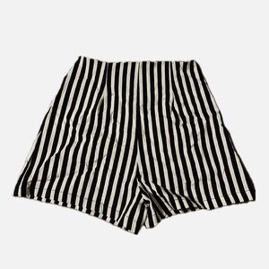 Dollskill striped high waisted shorts